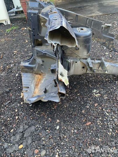 Лонжерон левый Ford Fusion MK1 2004