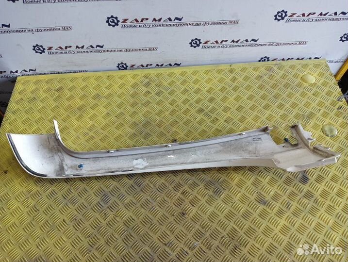 Накладка стойки лобового стекла правая Man Tgs Tgx