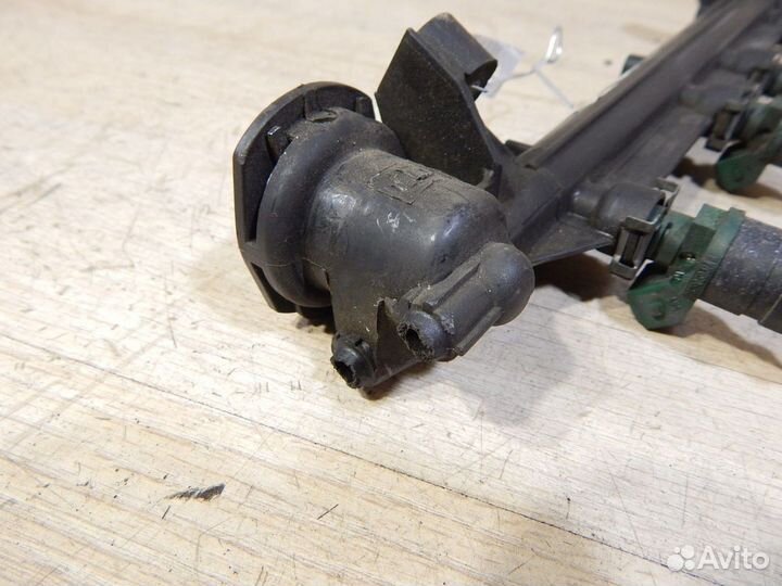 Форсунки топливные Vw Golf 4 1,6 AKL