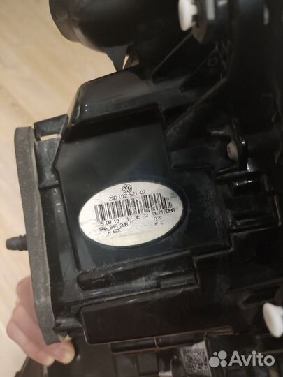 Фонарь VW Tiguan 2 правый внешний