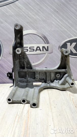 Опора двигателя двс Кронштейн Nissan teana J32 Пра
