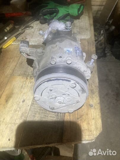 Компрессор кондиционера Фольксваген Поло