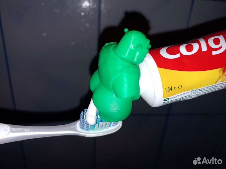 Насадка Шрек на зубную пасту