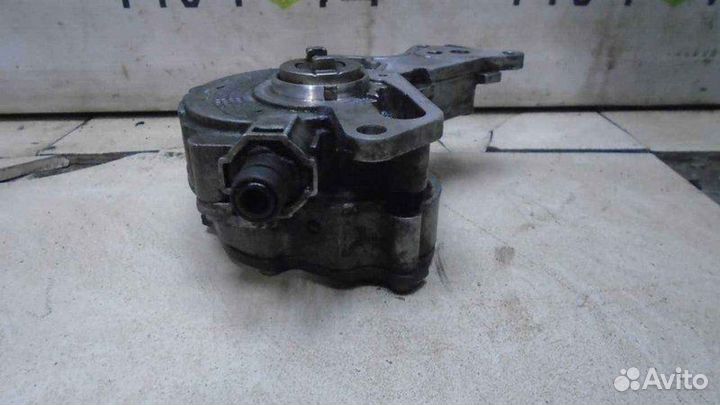 Насос вакуумный Volkswagen Polo 1.4 2008