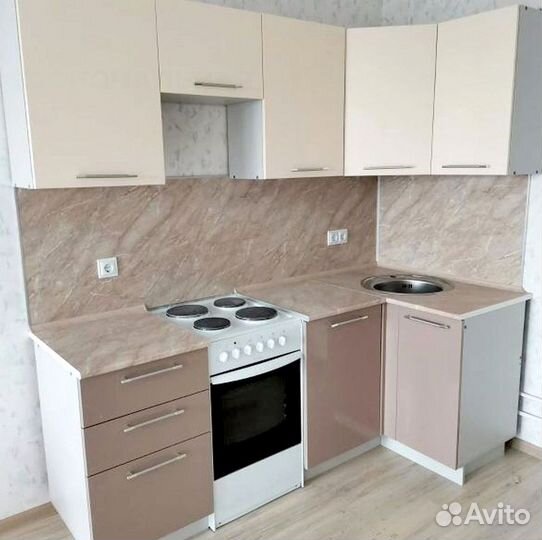 Кухня новая