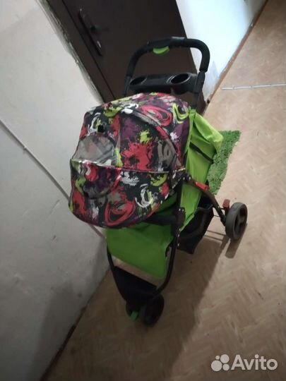 Прогулочная коляска