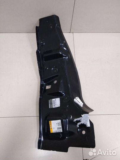 Кронштейн фонаря Renault Sandero 2014