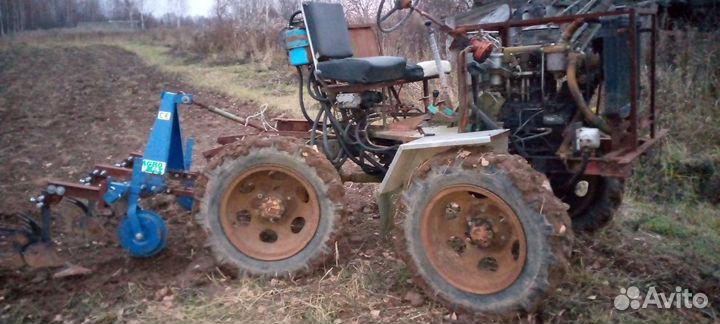 Мини-трактор, 1990