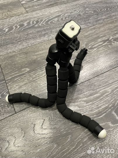 Крепление штатив Ramili гибкий для видеоняни