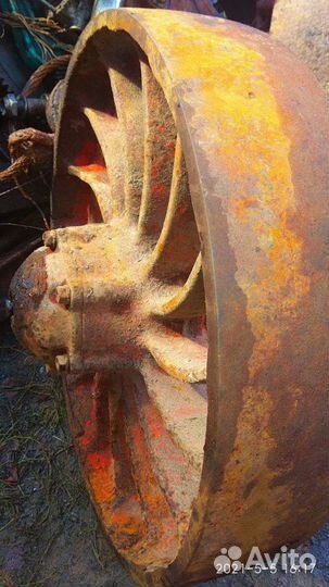Продам каток к трактору