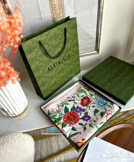 Роскошный шелковый платок Gucci spring