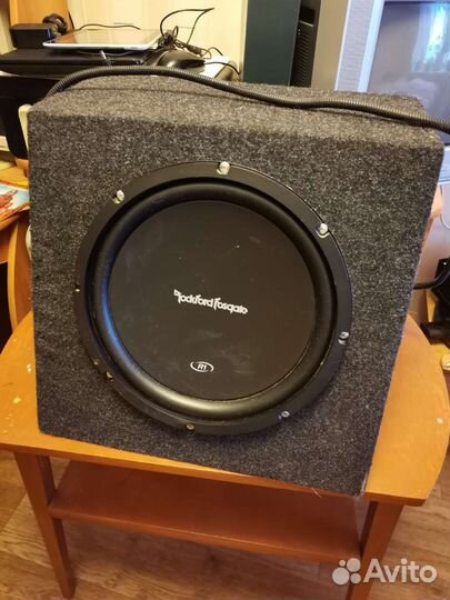 Акустические колонки в авто, саб