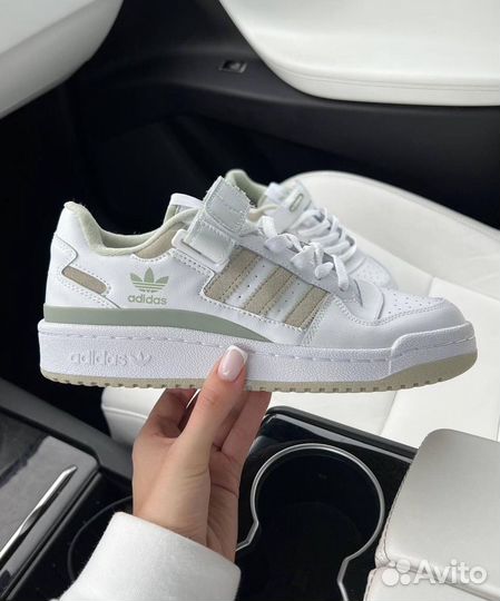 Кроссовки adidas forum low