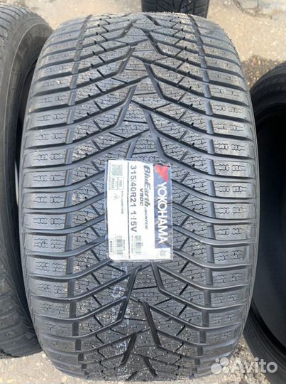 Yokohama W.Drive V905 275/45 R21 и 315/40 R21 115V