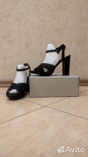 Босоножки женские 38 размер