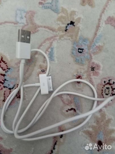 Зарядка на iPhone 4s