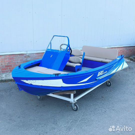 Консольная лодка BRO S 4.2