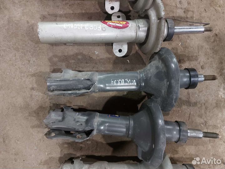Стойки от VW B4.B4