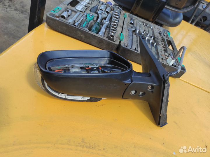 Зеркало левое королла 151