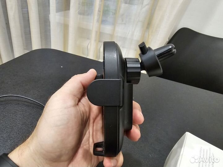 Беспроводная автомобильная зарядка Xiaomi Wireless