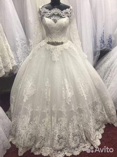 Свадебное платье пышное