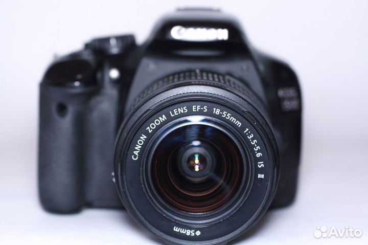 Canon 550D + 18-55mm IS II kit