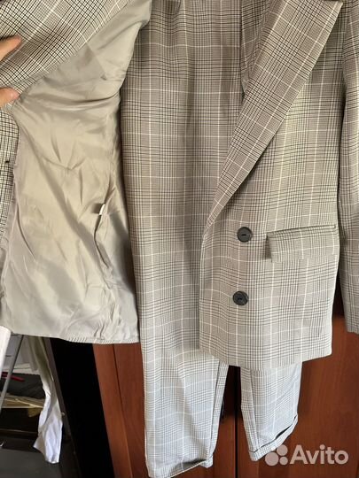 Костюм брючный