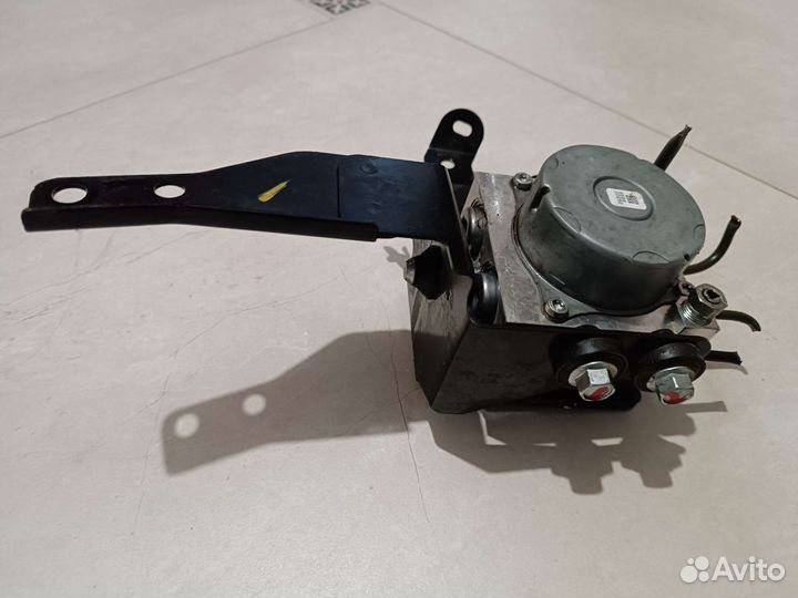 Блок абс Mitsubishi Outlander 3 4670A658