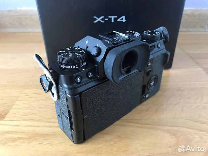 Fujifilm X-T4 body (пробег 21000 кадров)