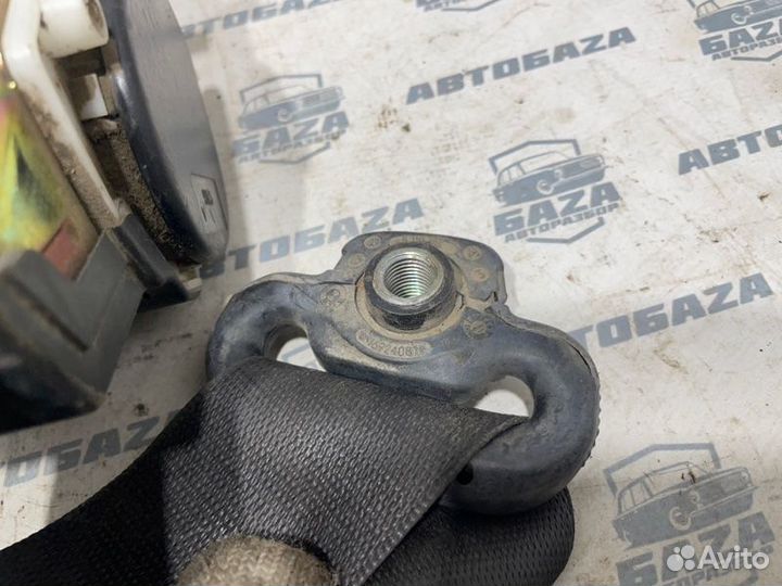 Ремень безопасности передний правый Bmw 3-Series