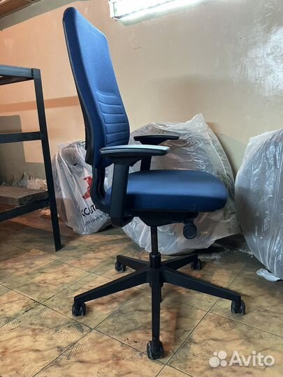 Компьютерное кресло Steelcase Reply