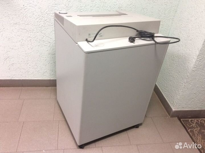 Уничтожитель бумаг