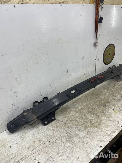 Усилитель передний Hyundai Grand Starex 1