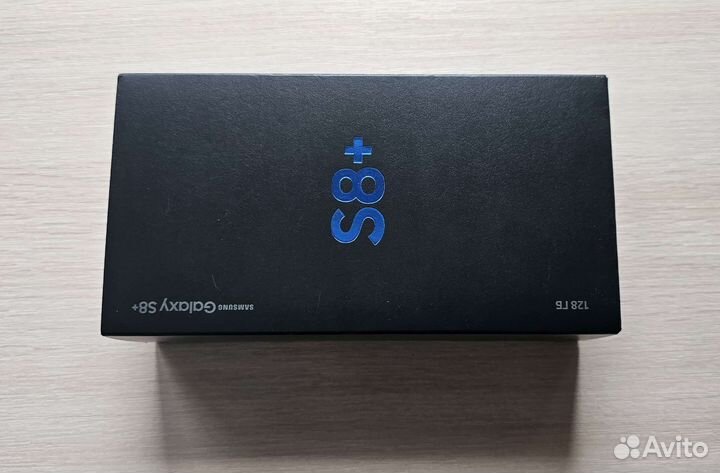 Телефон Samsung Galaxy S8 plus