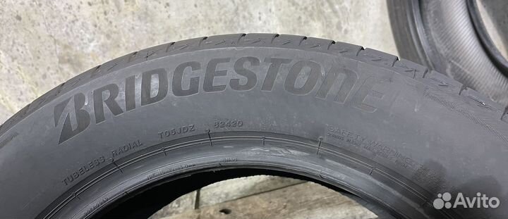 Bridgestone Turanza T005 235/55 R17