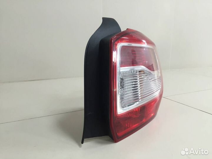 Фонарь задний правый Renault Logan 2 2014
