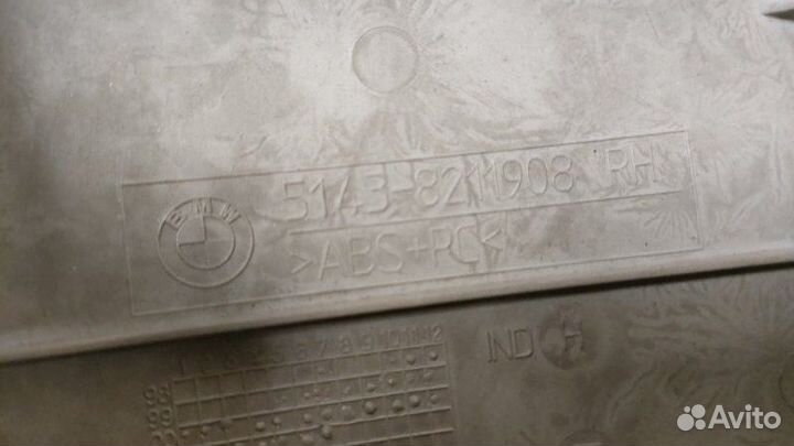 Обшивка стойки правая Bmw X5 E53