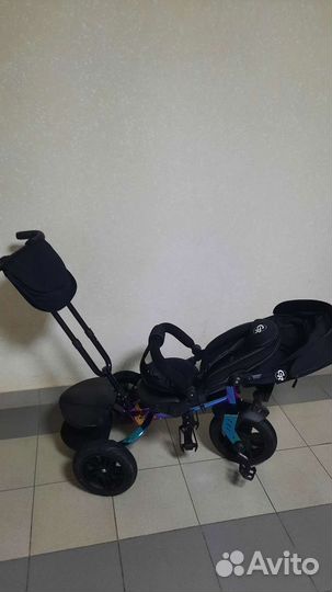 Трехколесный велосипед с родительской ручкой