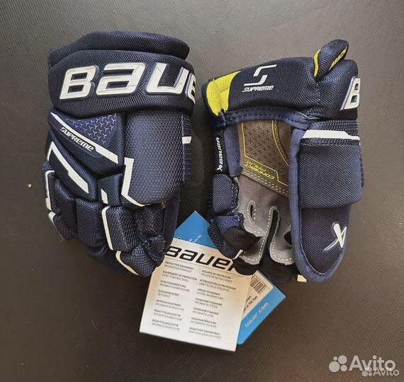 Хоккейные перчатки Bauer Supreme Mach - YTH