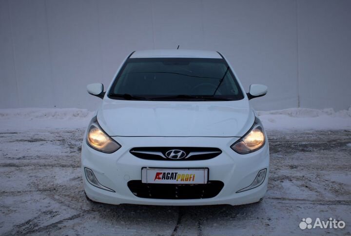 Hyundai Solaris 1.6 AT, 2012, 131 213 км