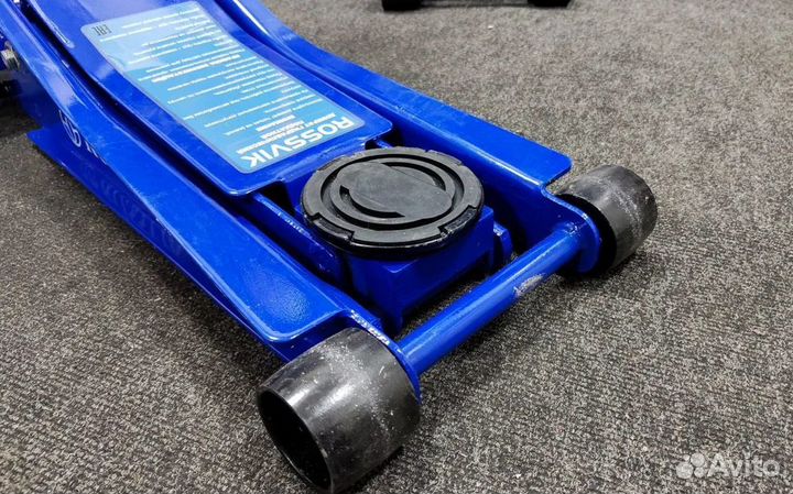 Домкрат подкатной низкопрофильный 3 тонны