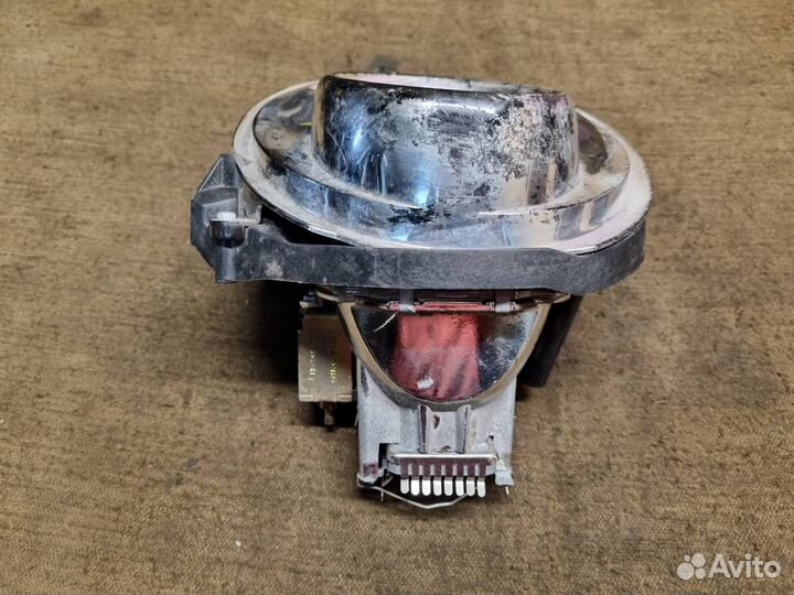 Линза правой фары Porsche Cayenne 955