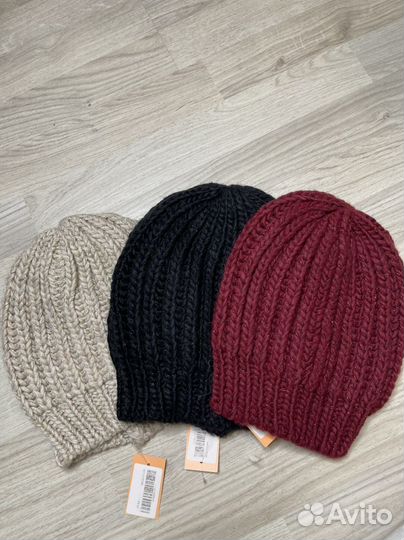 Шапки новые Италия с бирками