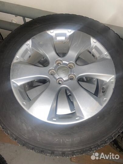 Nokian Tyres Hakkapeliitta 9 225/60 R17