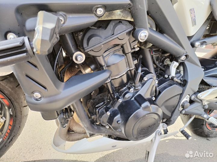 Мотоцикл Triumph street triple 675l