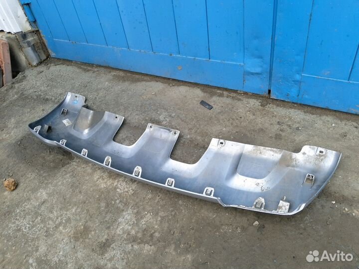 Накладка заднего бампера Duster ph2 (850706023r)