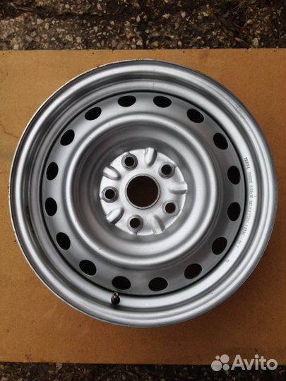 Продам комплект дисков состояние новых R16 5x114,3