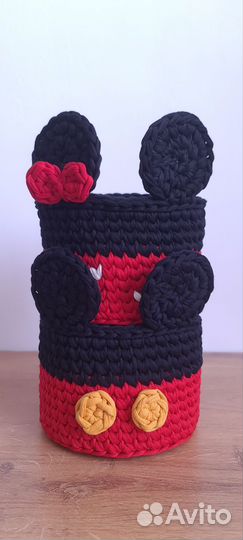 Набор вязаных корзин