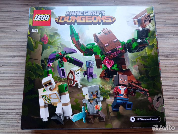 Новый набор Lego Minecraft 21176