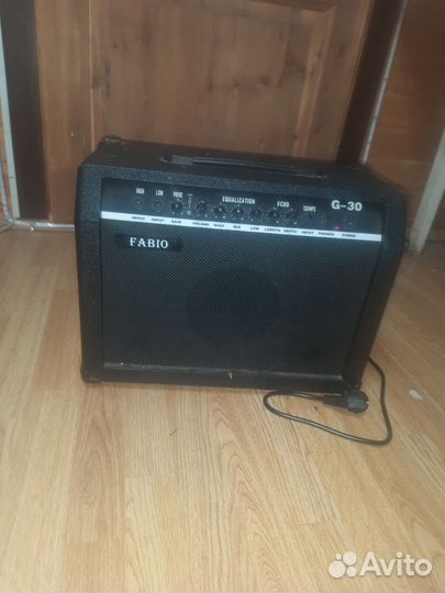 Комбоусилитель fabio для электрогитары